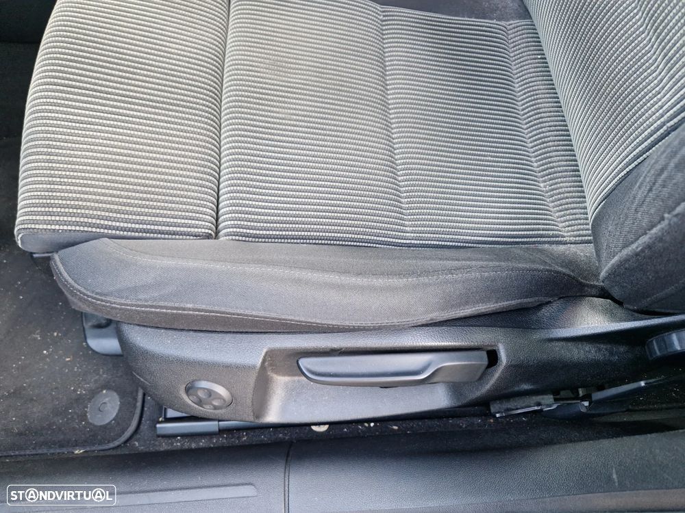 Audi A4 2.0 TDI Sport - 21