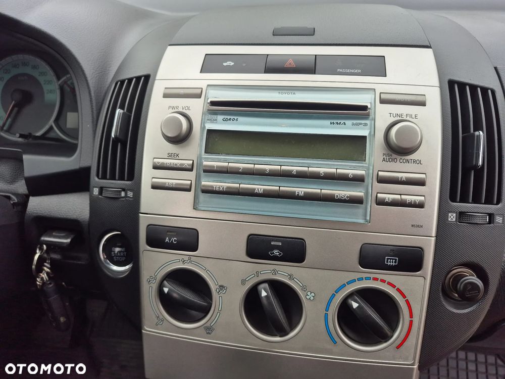 Toyota Corolla Verso 2.2 D-4D DPF Sol - 10