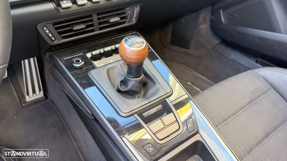 Porsche 911 (992) Carrera T - 3
