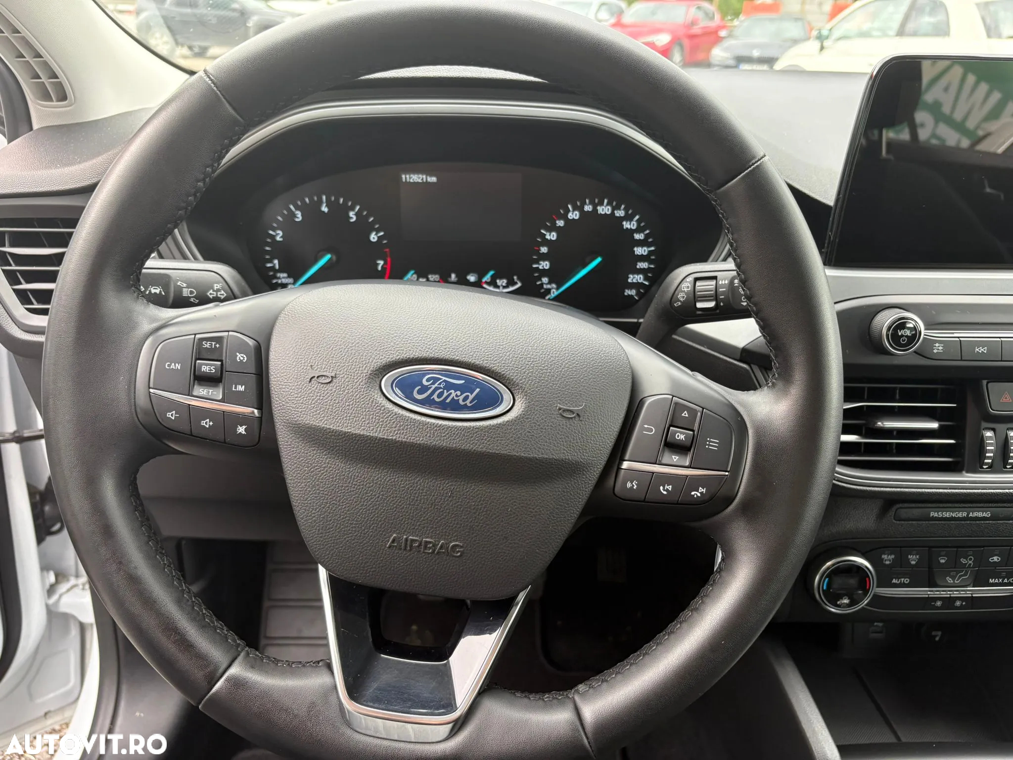 Ford Focus 1.0 EcoBoost Trend - 6