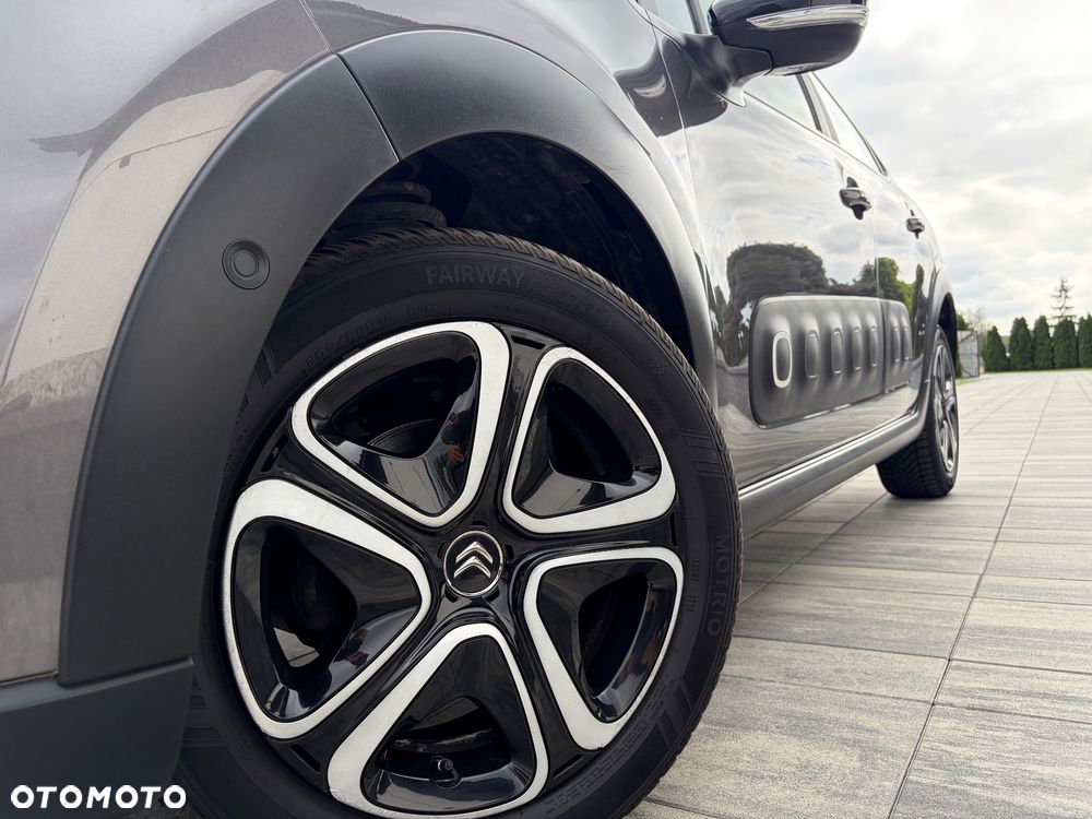 Citroën C3 1.2 PureTech Shine S&S - 6