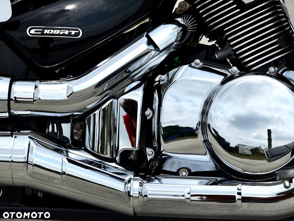 Suzuki Boulevard - 10
