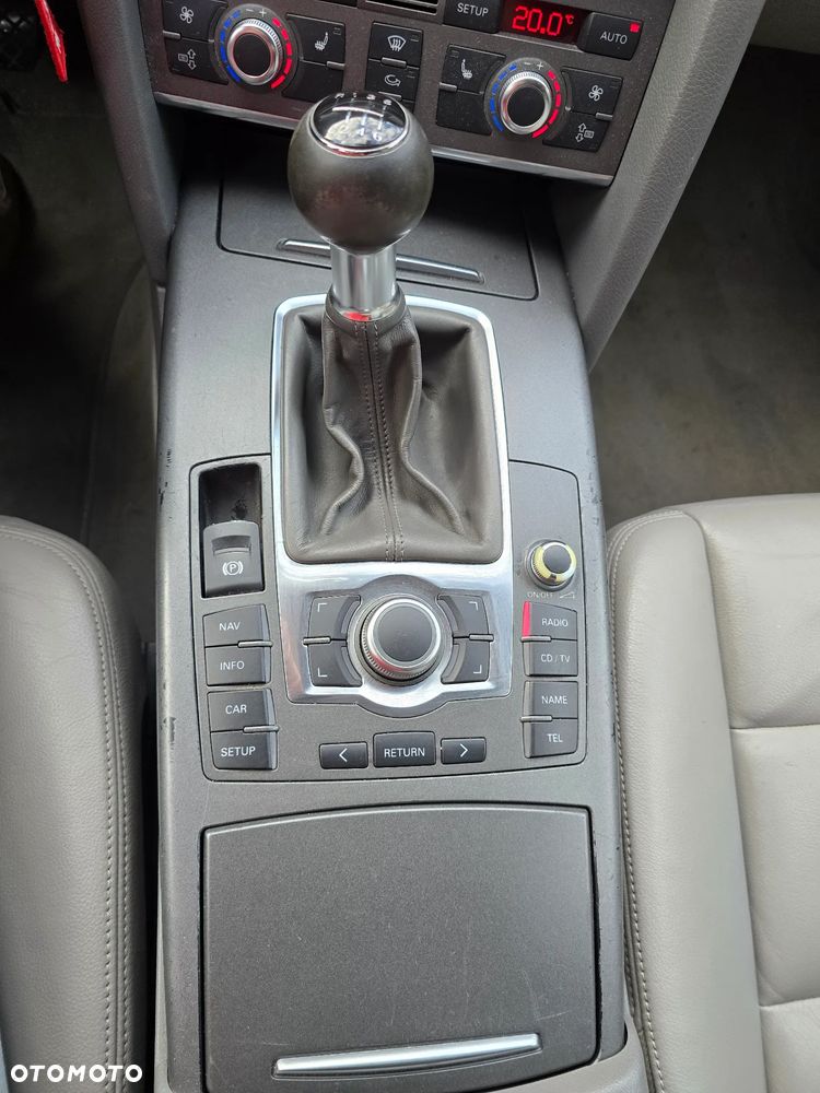 Audi A6 Avant - 14