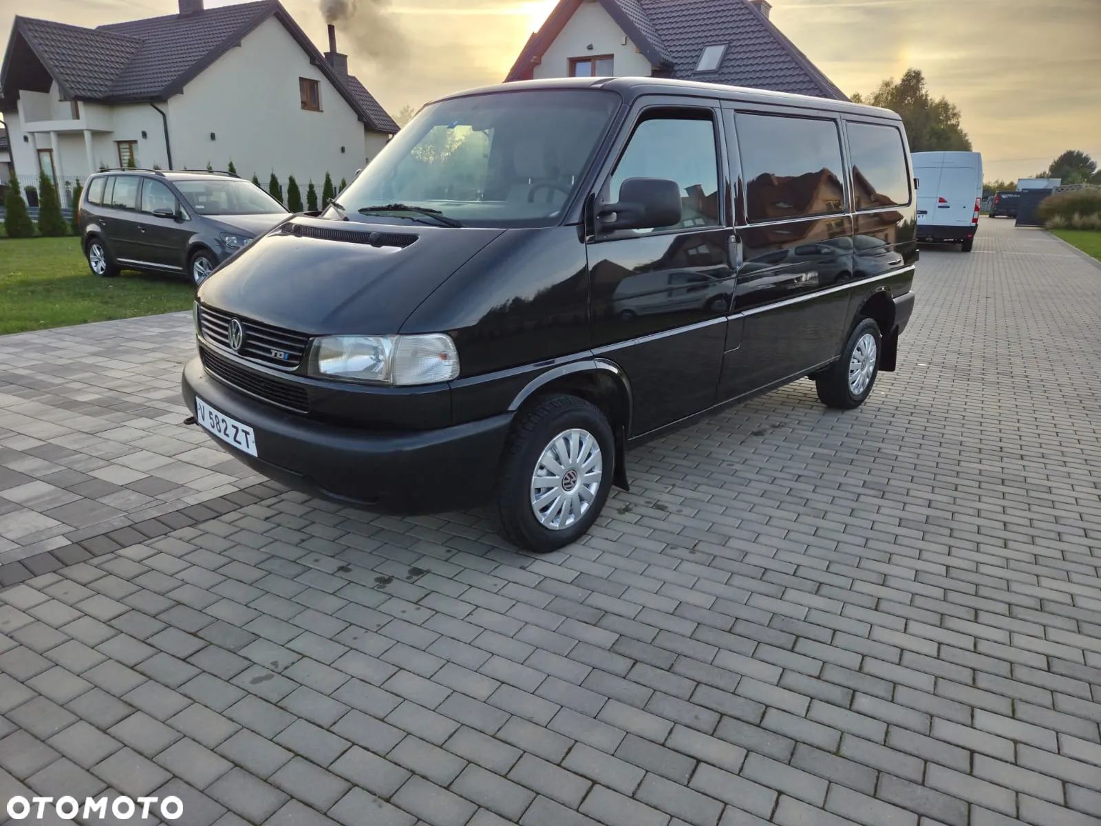 Volkswagen T4 2.5TDI ORYGINAŁ PRZEBIEG ZADBANY ORYGINAŁ LAKIER - 1