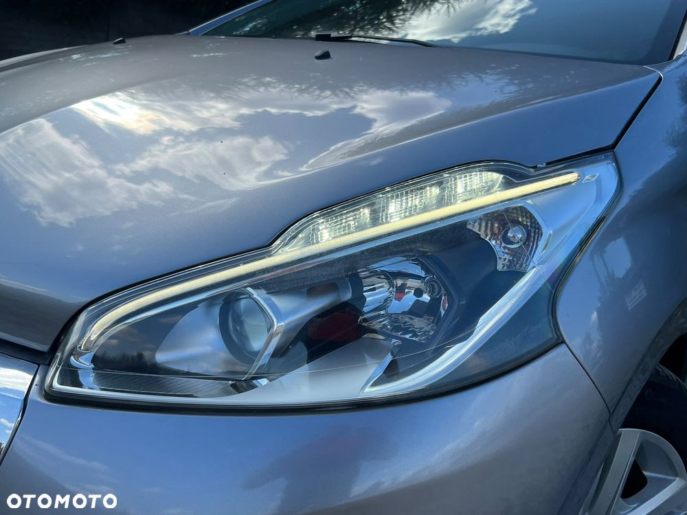 Peugeot 208 BlueHDi 100 Active Pack - 12