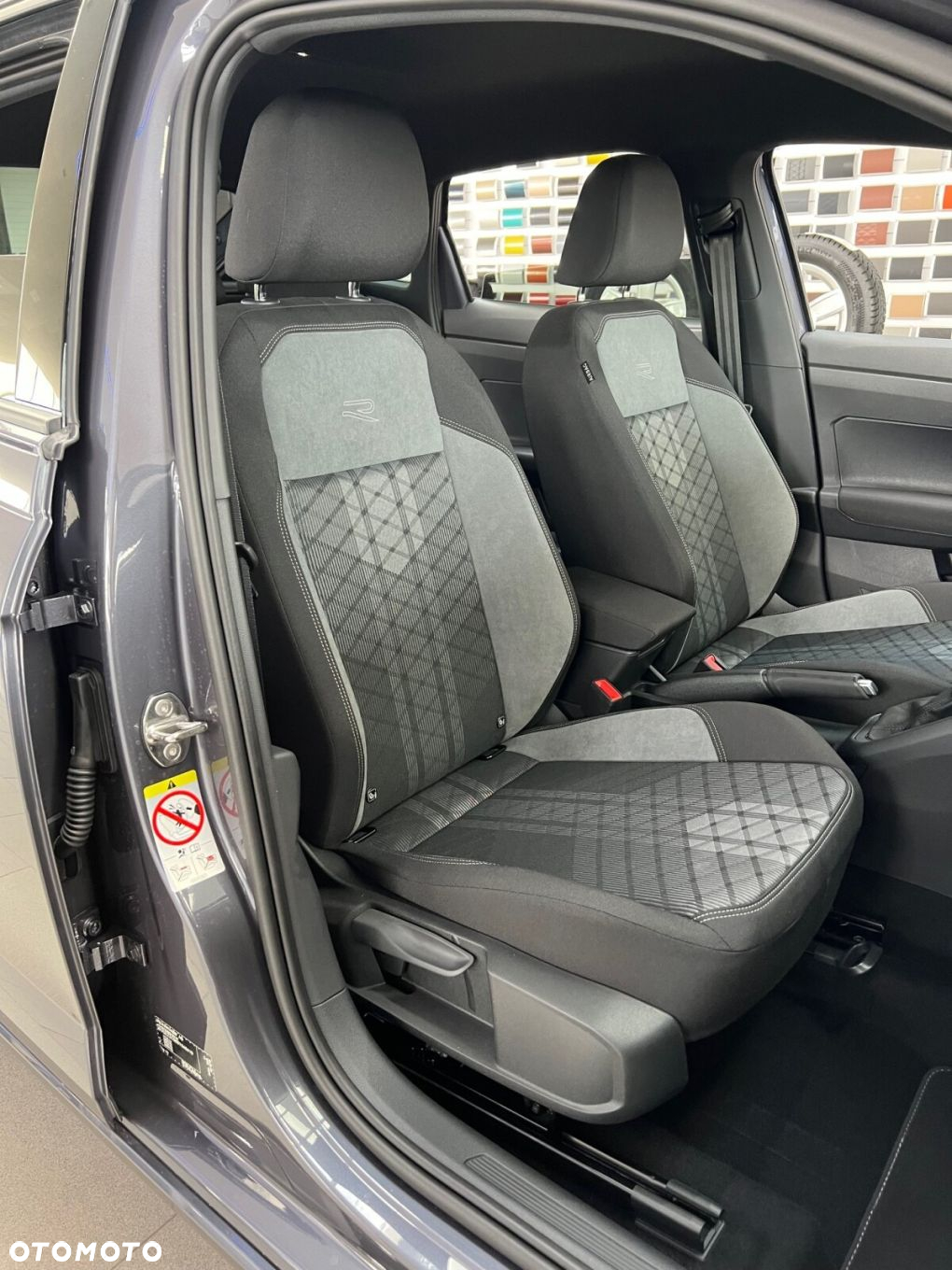 Volkswagen Taigo 1.0 TSI R-Line DSG - 6