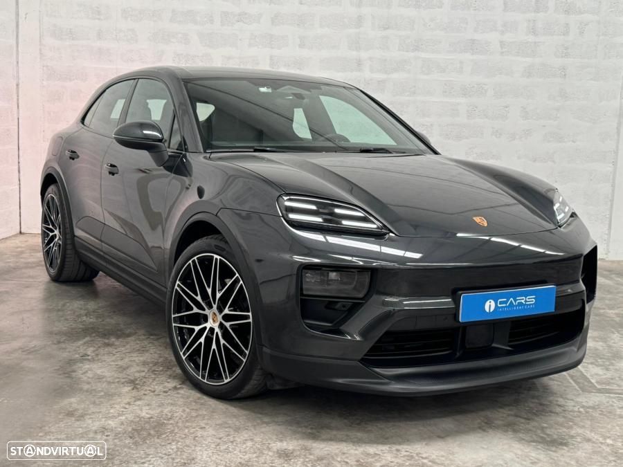 Porsche Macan Electric 4 - 2