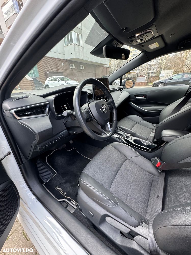 Toyota Corolla 1.8 HSD Dynamic - 8