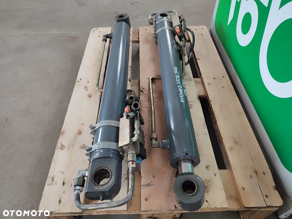 Siłownik hydrauliczny 3622775M92 6109553M91 Terex 860 - 4