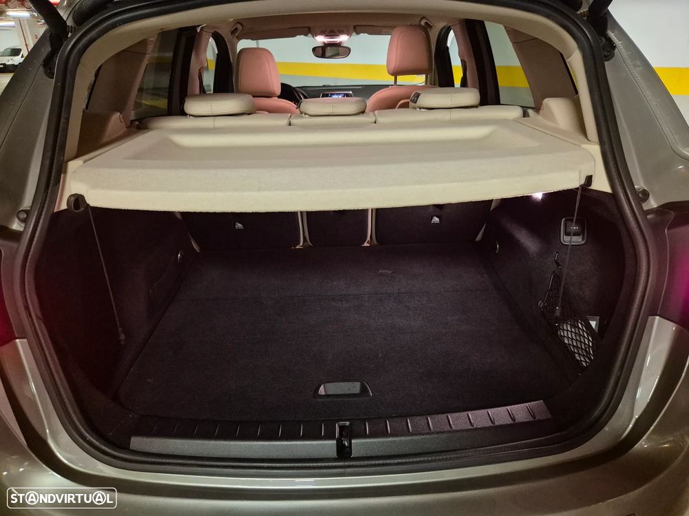 BMW 216 Active Tourer d Line Luxury Auto - 39