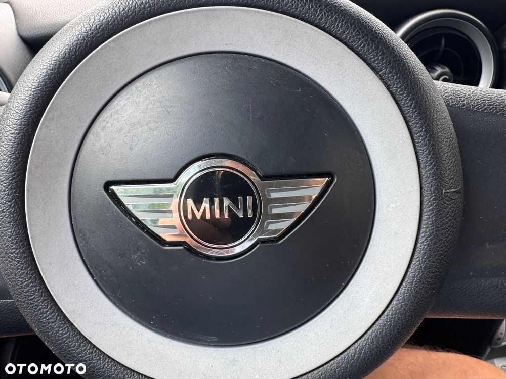 MINI ONE - 19