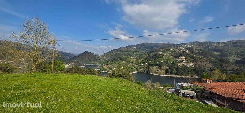 Terreno Urbano em Rio Caldo,  Gerês, c/ Projeto Aprovado - Grande imagem: 3/11