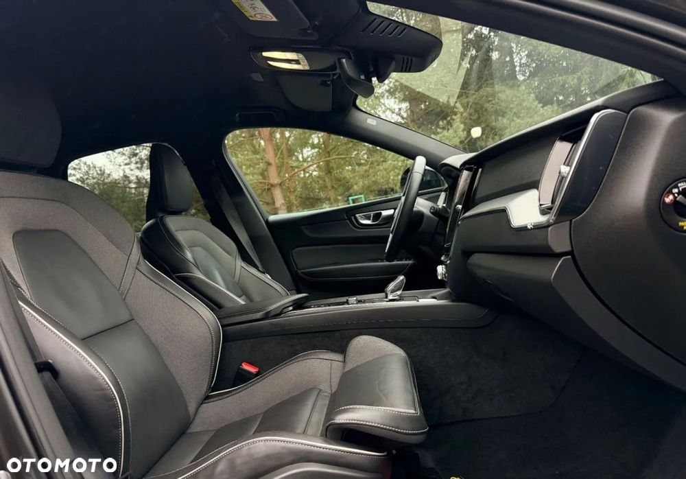 Volvo XC 60 B4 D Geartronic RDesign - 28