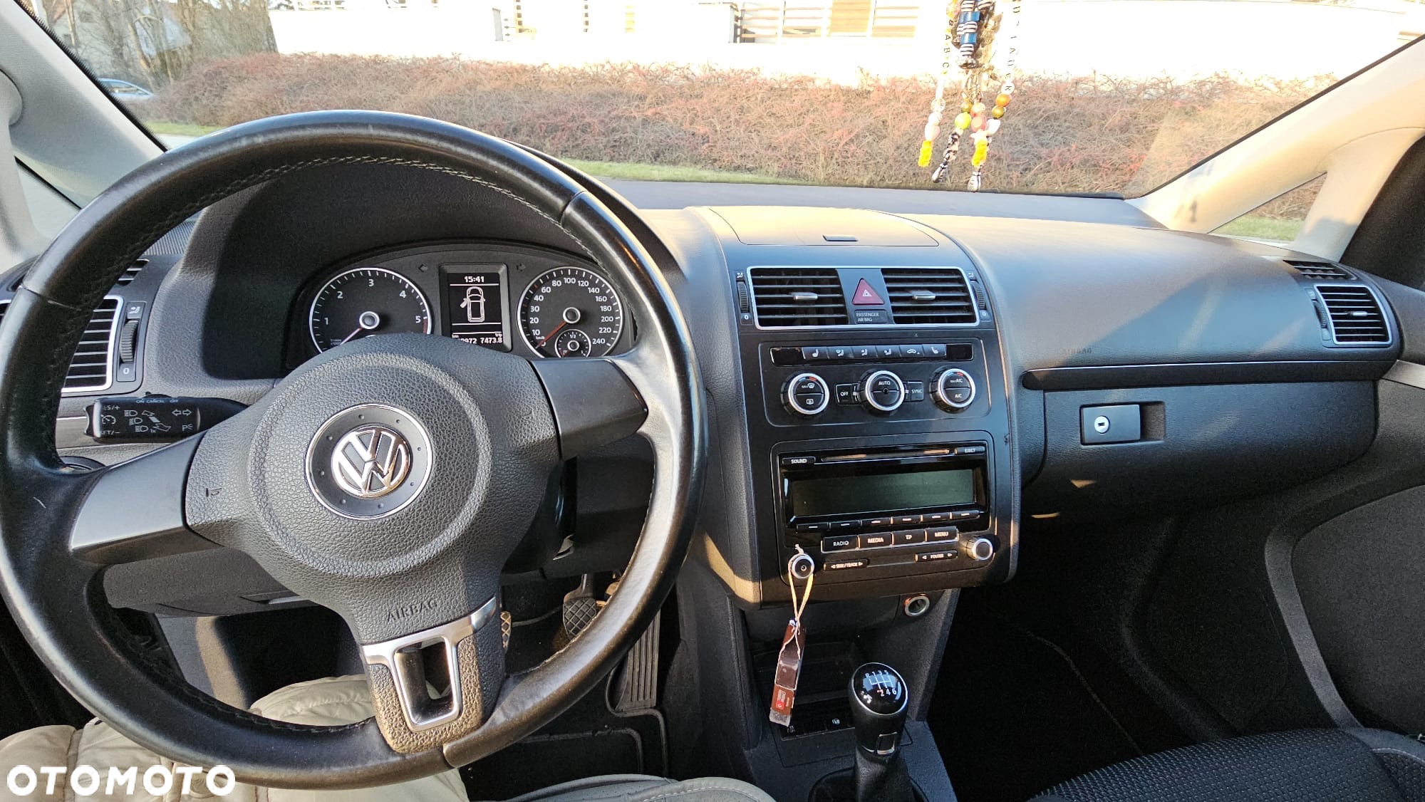 Volkswagen Touran 1.6 TDI DPF BlueMot Comfortline - 5