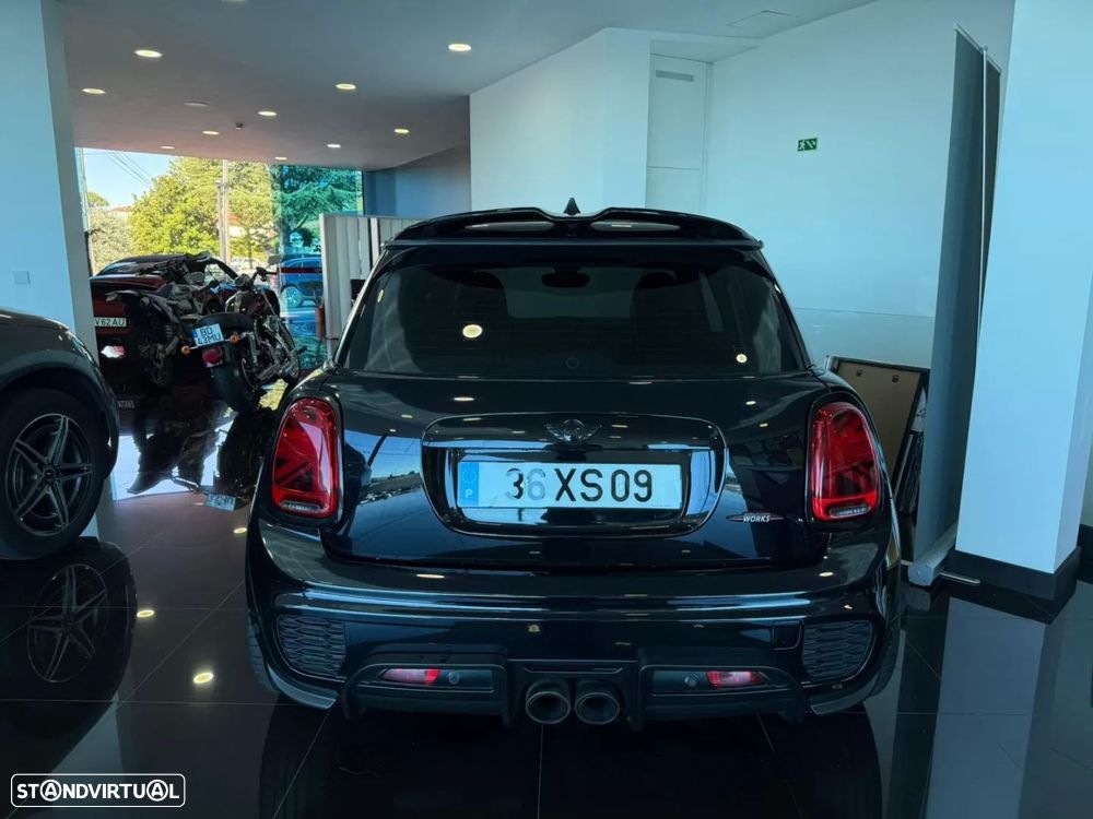 MINI 3 Portas John Cooper Works Auto Desportiva - 4