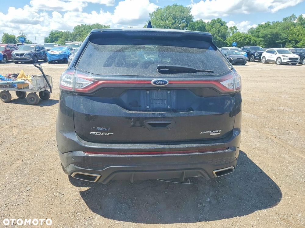 Ford Edge - 8
