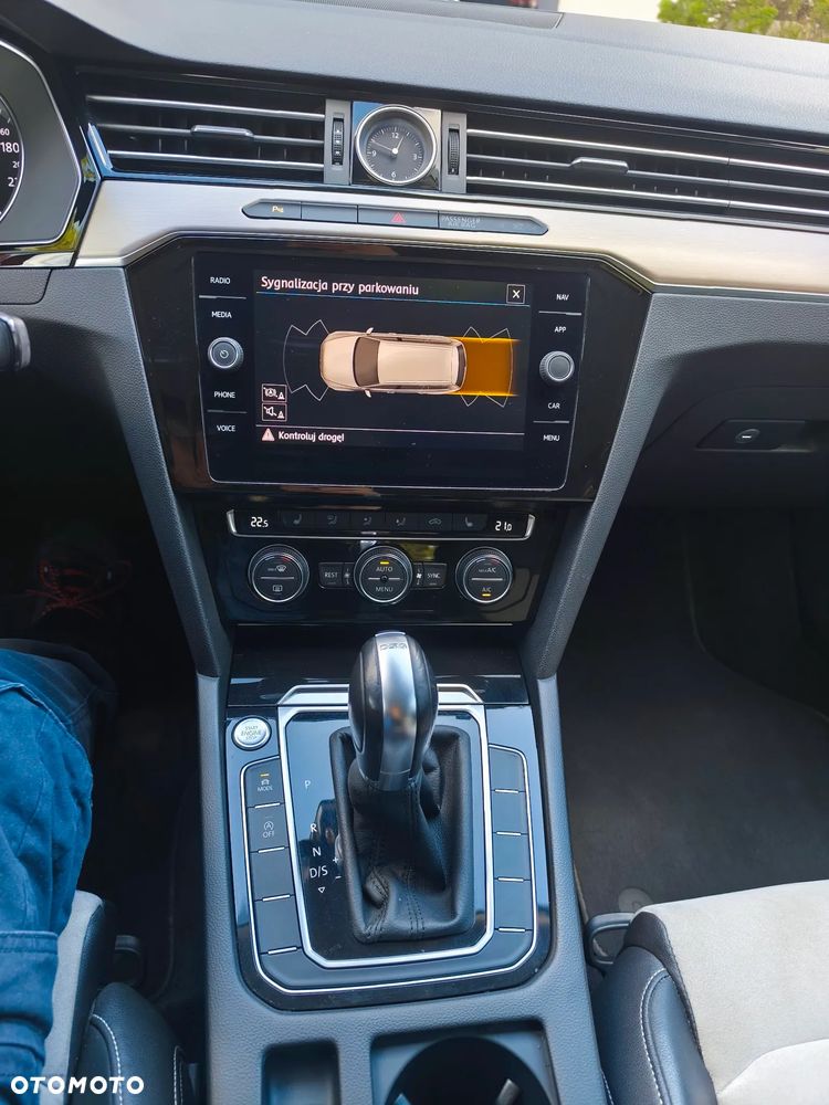 Volkswagen Passat - 40