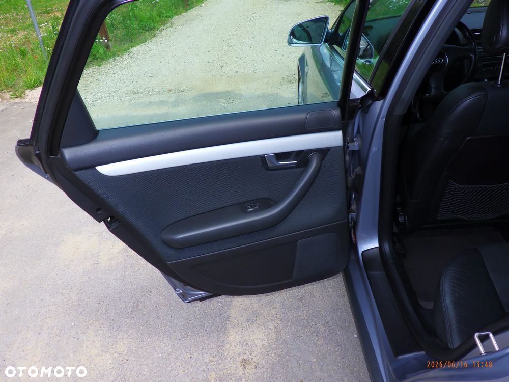 Audi A4 Avant 2.5 TDI - 18