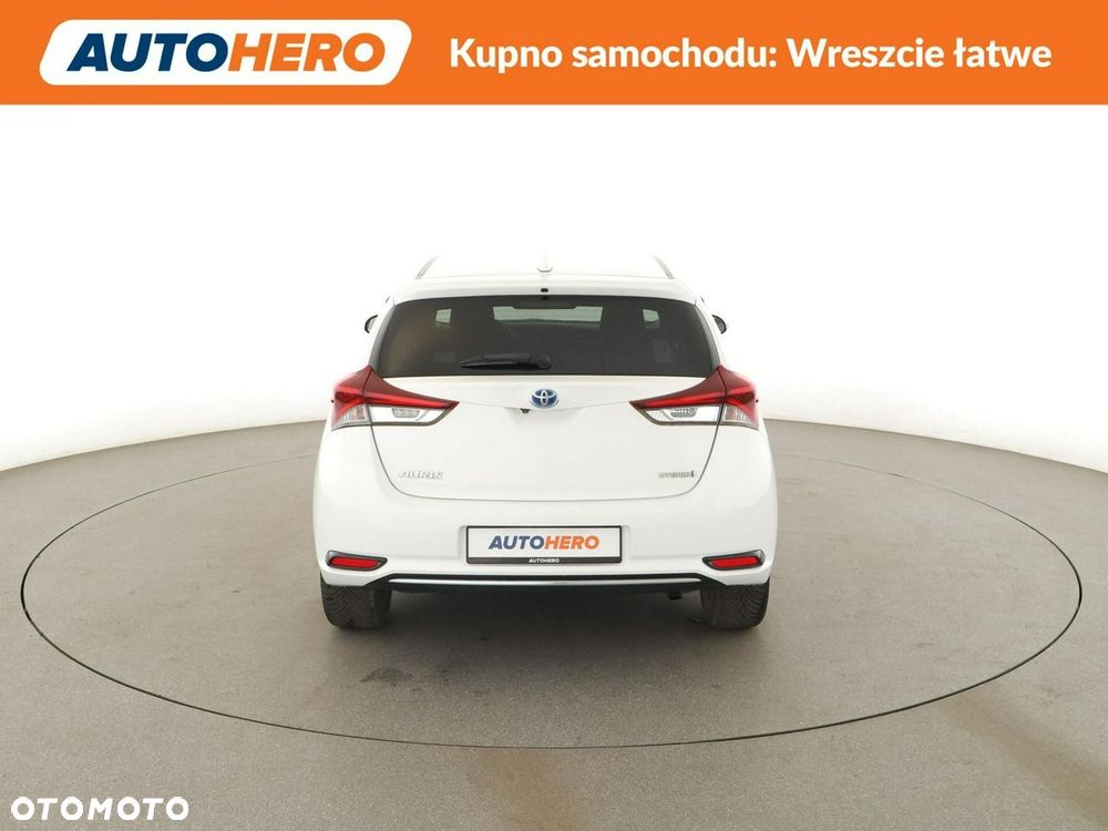 Toyota Auris Hybrid 135 Dynamic - 7