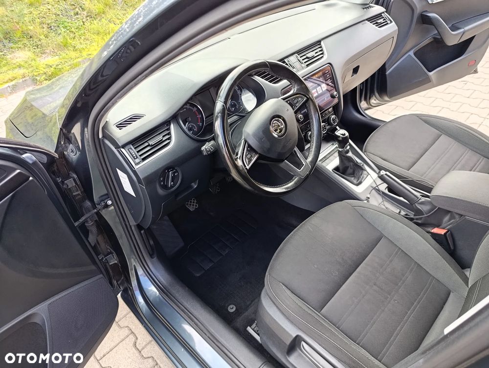 Skoda Octavia - 8