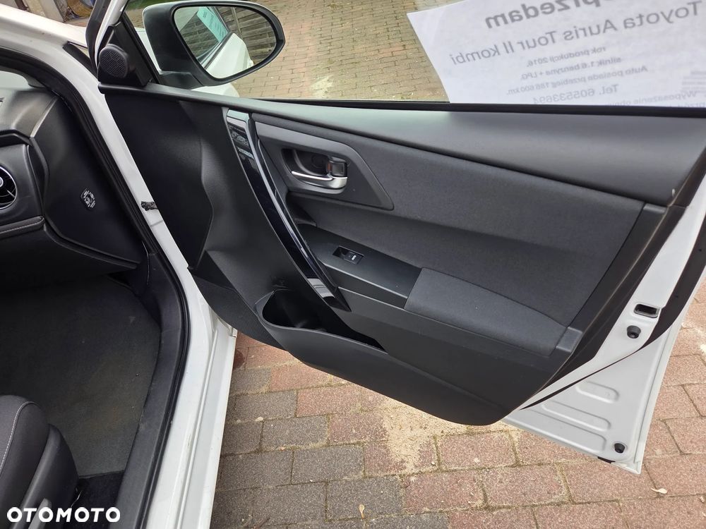 Toyota Auris 1.6 Prestige - 14