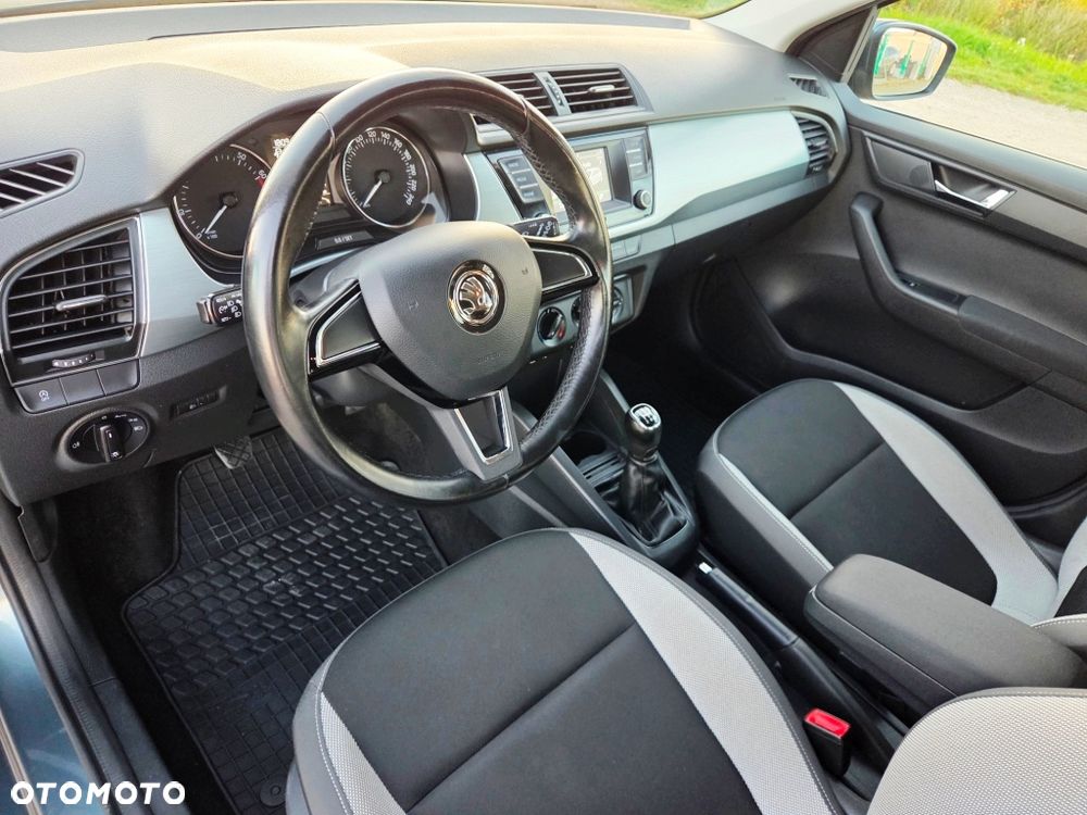 Skoda Fabia 1.0 MPI Cool Plus - 28