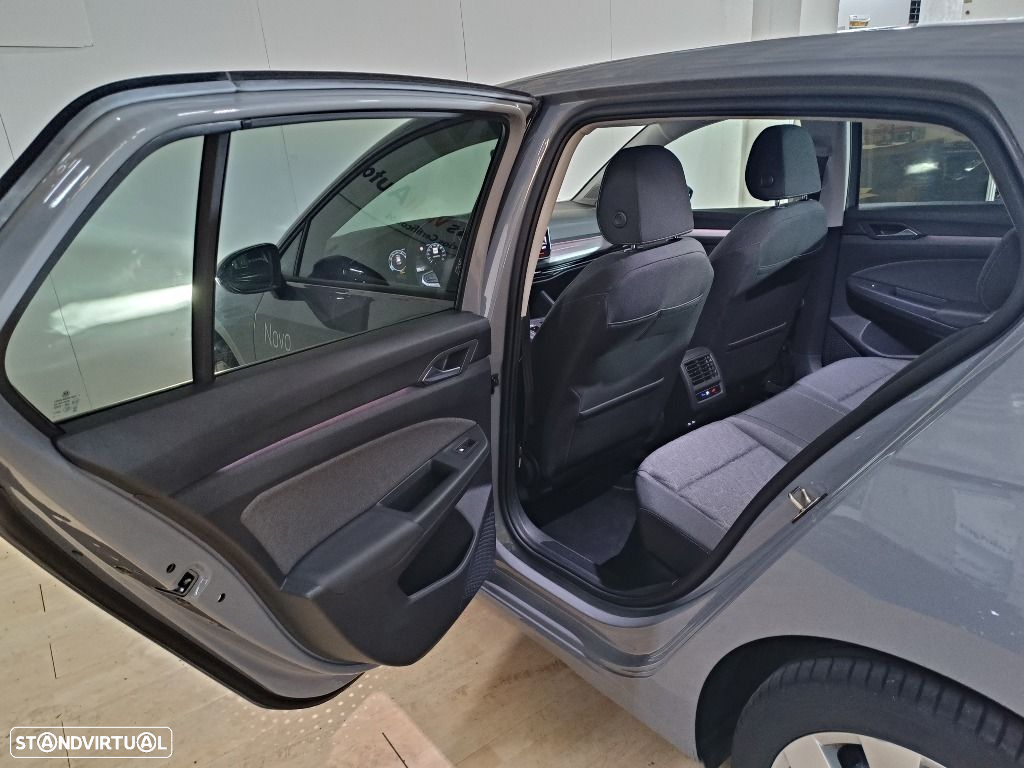 VW Golf 1.5 eTSI 50 Anos DSG - 15