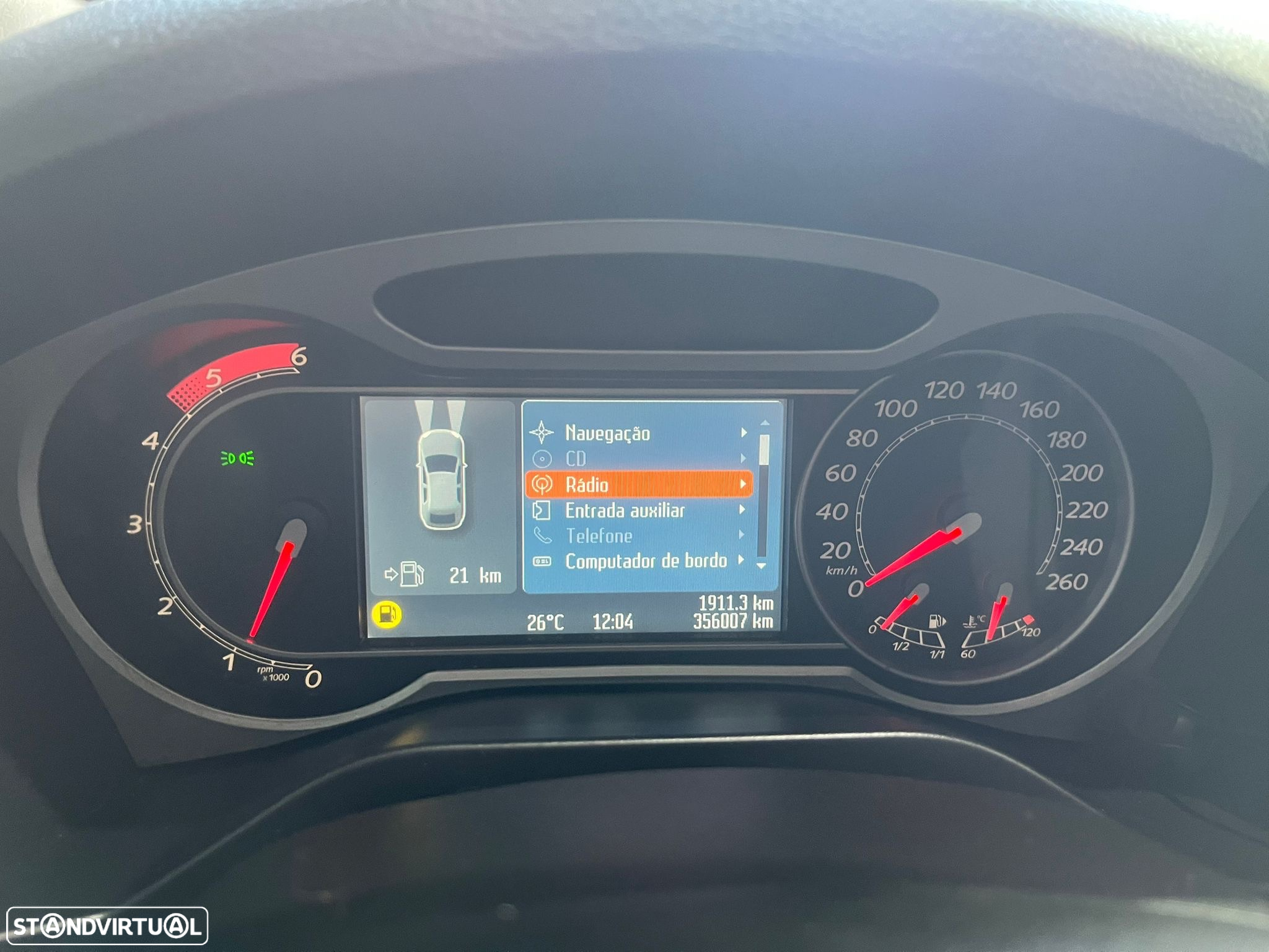 Ford S-Max 2.0 TDCi Titanium 7L - 28