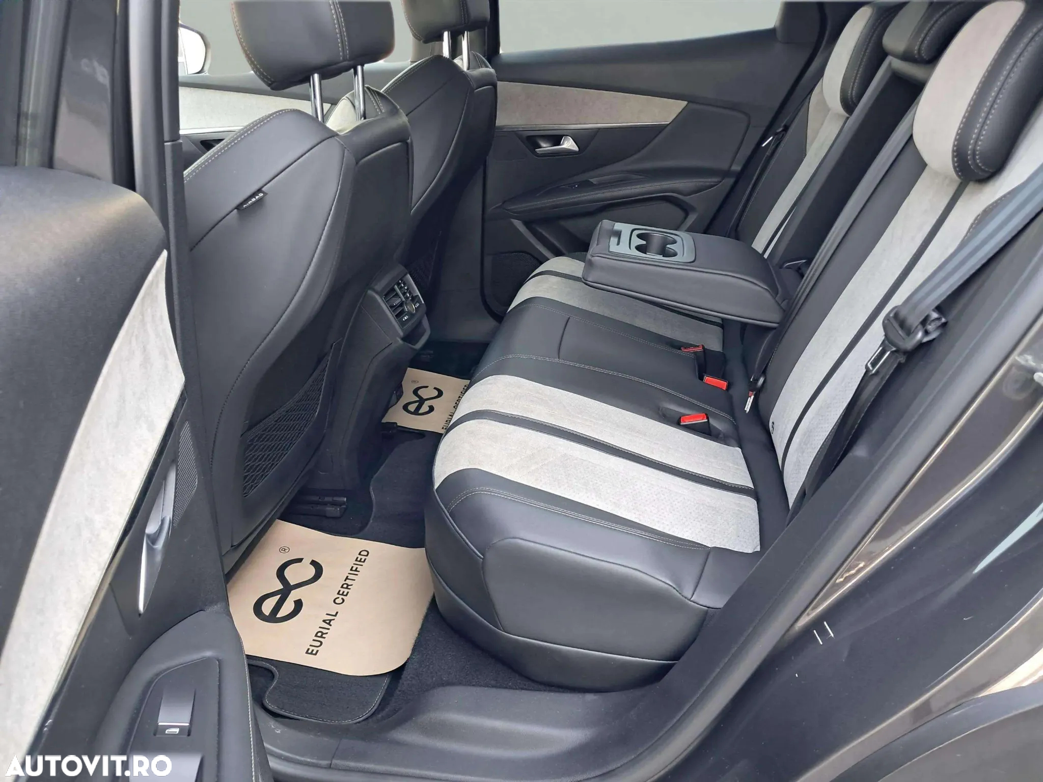 Peugeot 3008 PHEV 225 EAT8 GT - 9