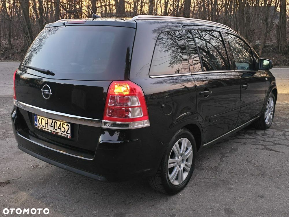 Opel Zafira 1.8 Cosmo - 10