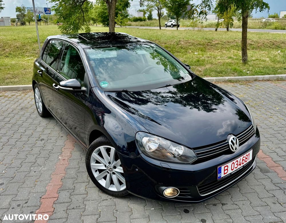 VOLKSWAGEN Golf 2012