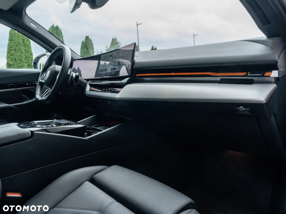 BMW Seria 5 520d - 8