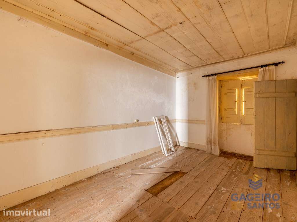 Casa Antiga para Recuperar (Com Projeto Aprovado T1) - Grande imagem: 5/21