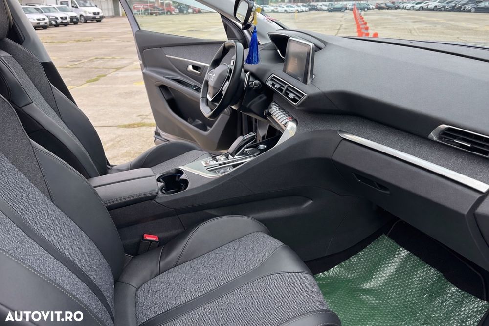 Peugeot 3008 - 16