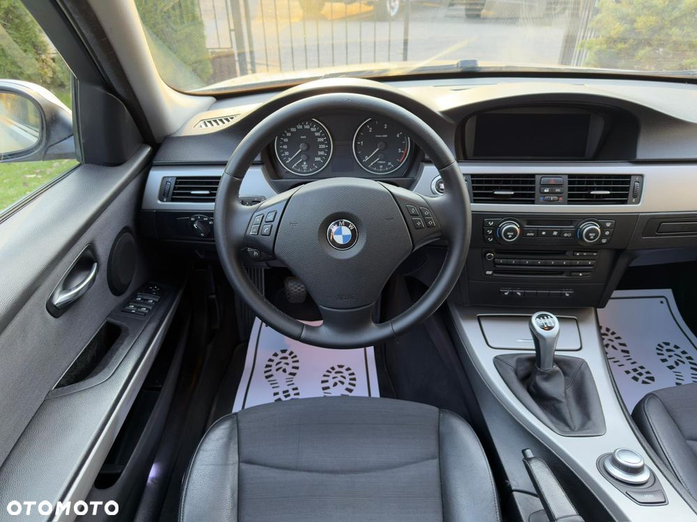BMW Seria 3 - 21