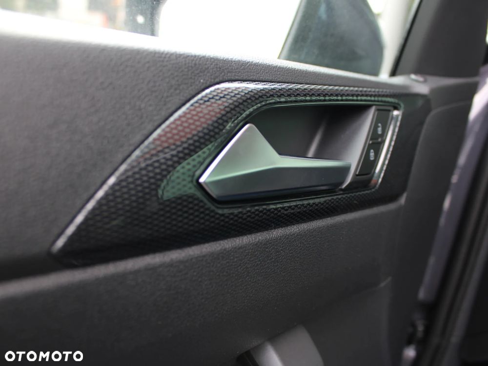 Volkswagen Taigo 1.0 TSI Life Plus DSG - 12