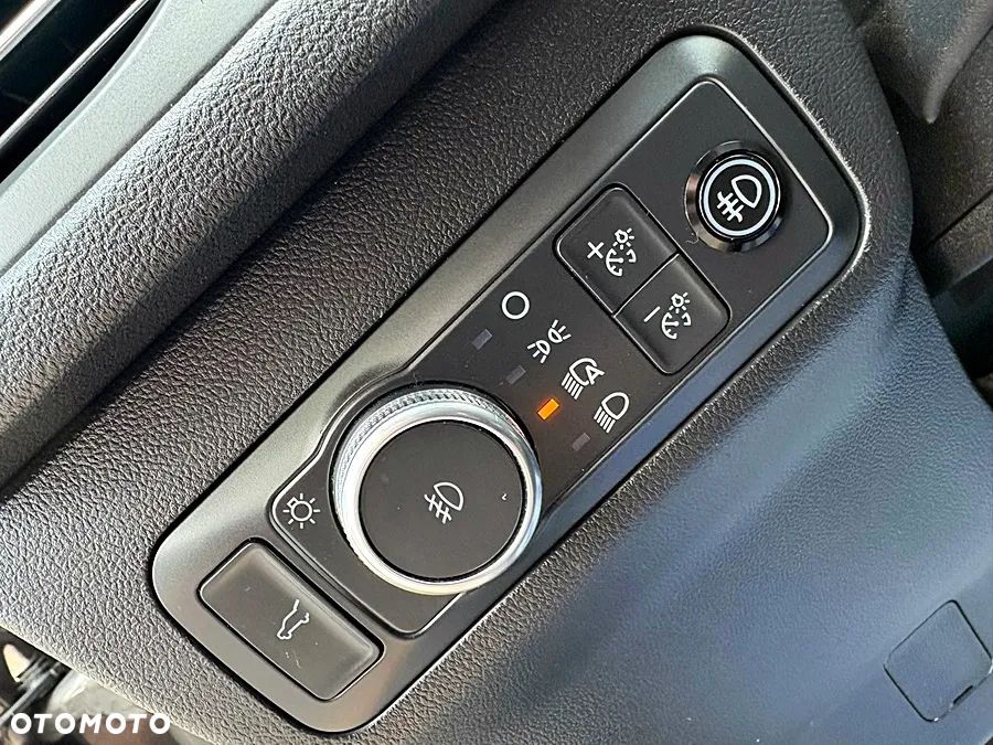 Ford Escape 2.0 EcoBoost AWD Titanium - 16