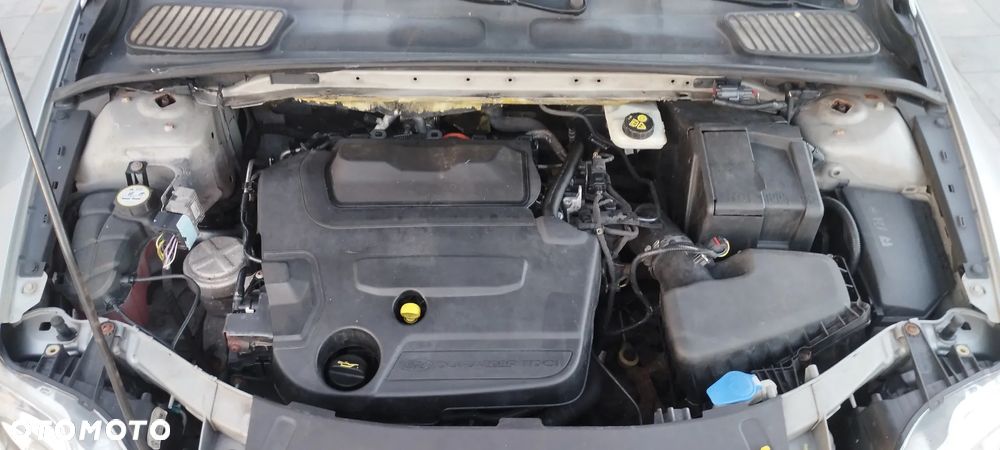 Ford Mondeo 2.0 TDCi ECOnetic Ambiente - 10