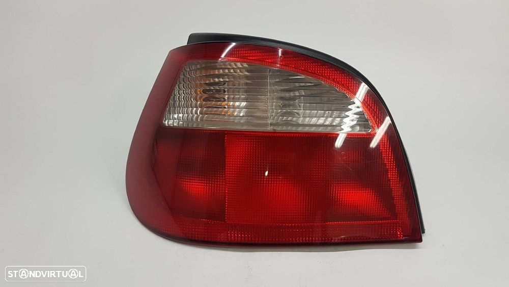 FAROLIM TRASEIRO ESQUERDO RENAULT MEGANE I FASE 2 BERLINA (BA0) 1.4 16V RT - 1