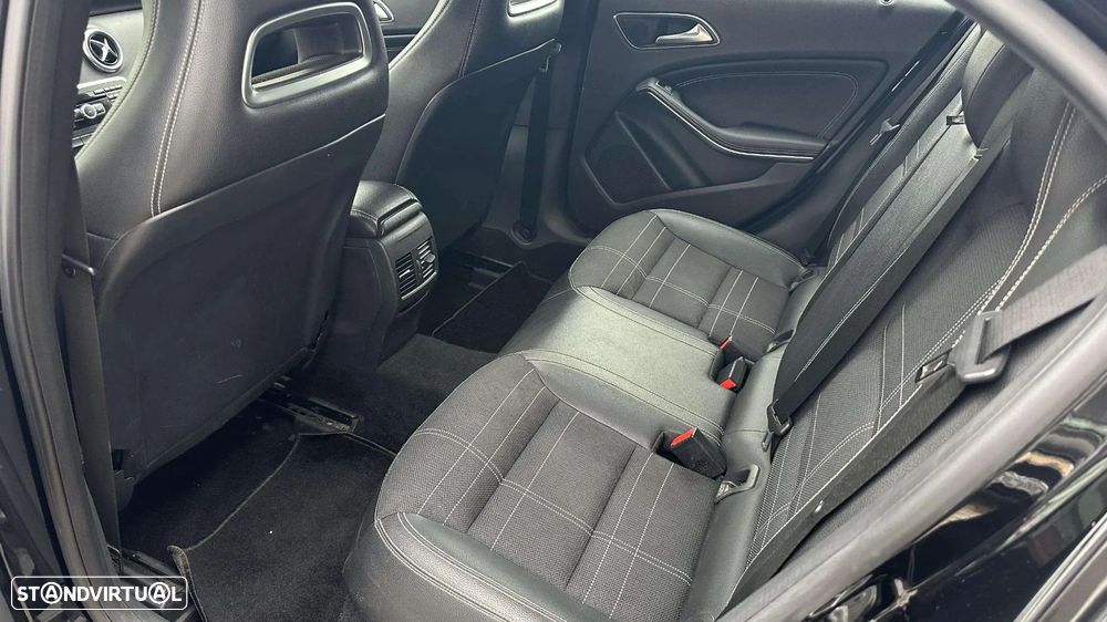 Mercedes-Benz A 200 CDI (BlueEFFICIENCY) - 12