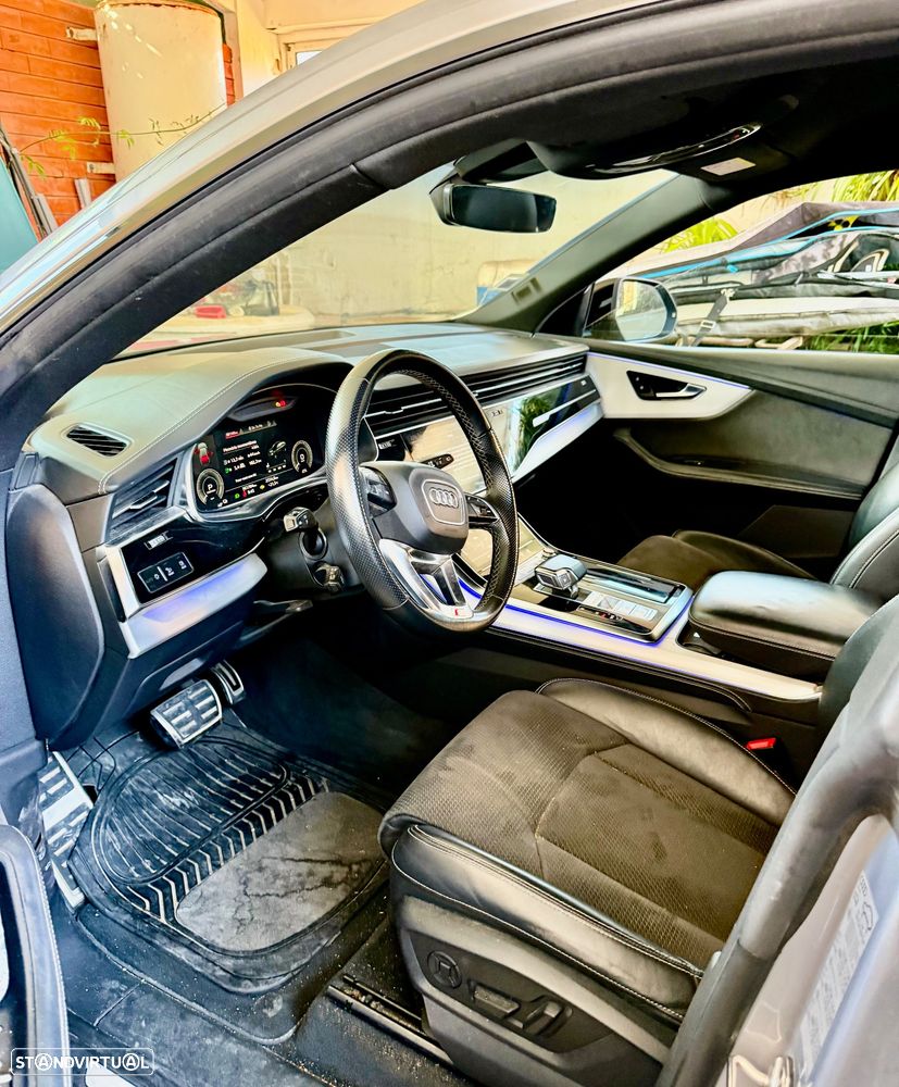 Audi Q8 55 TFSIe quattro Tiptronic - 8