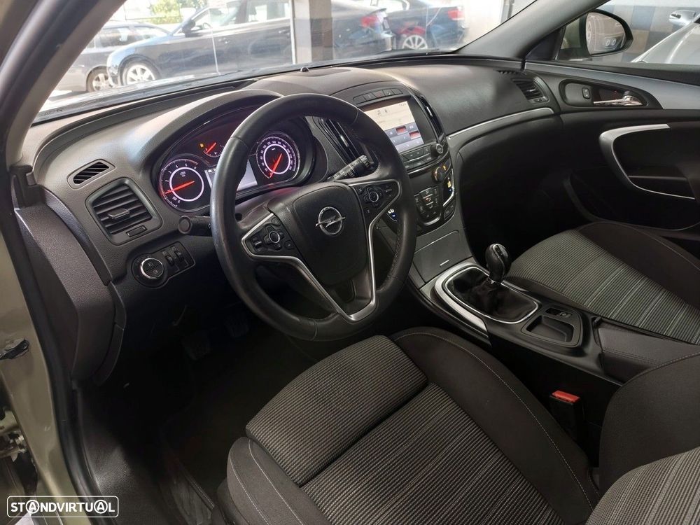 Opel Insignia Sports Tourer 2.0 CDTi Executive S/S - 10