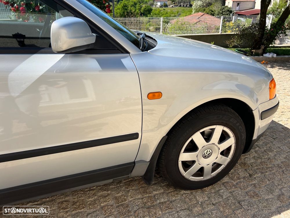 VW Passat 1.9 TDi Confortline - 7