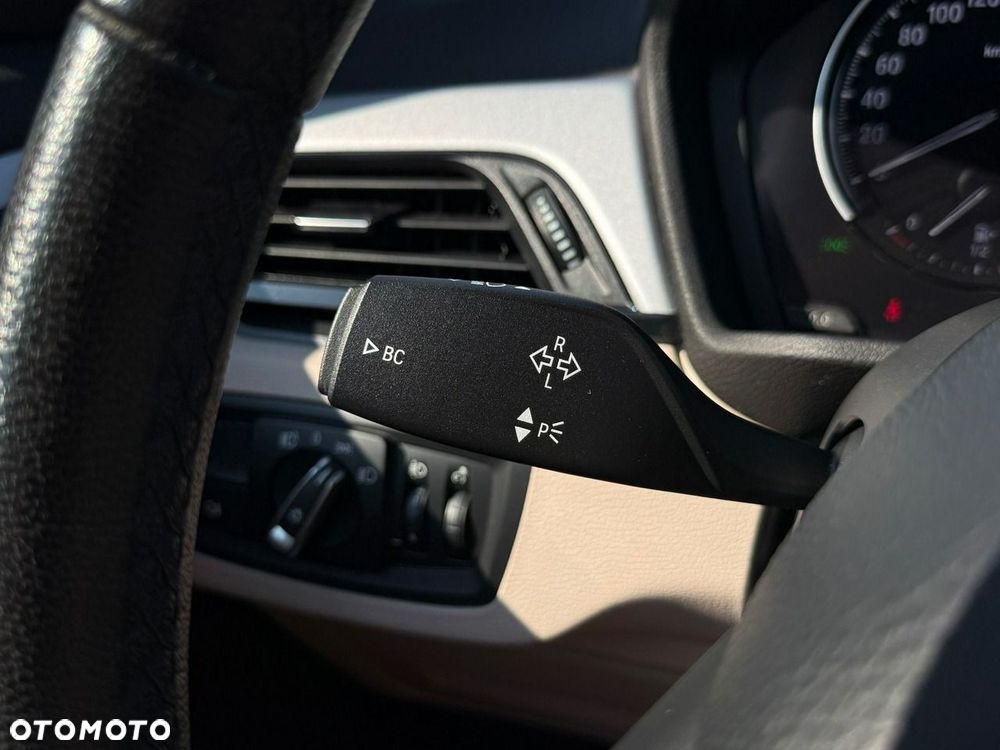 BMW X1 sDrive18i xLine - 22
