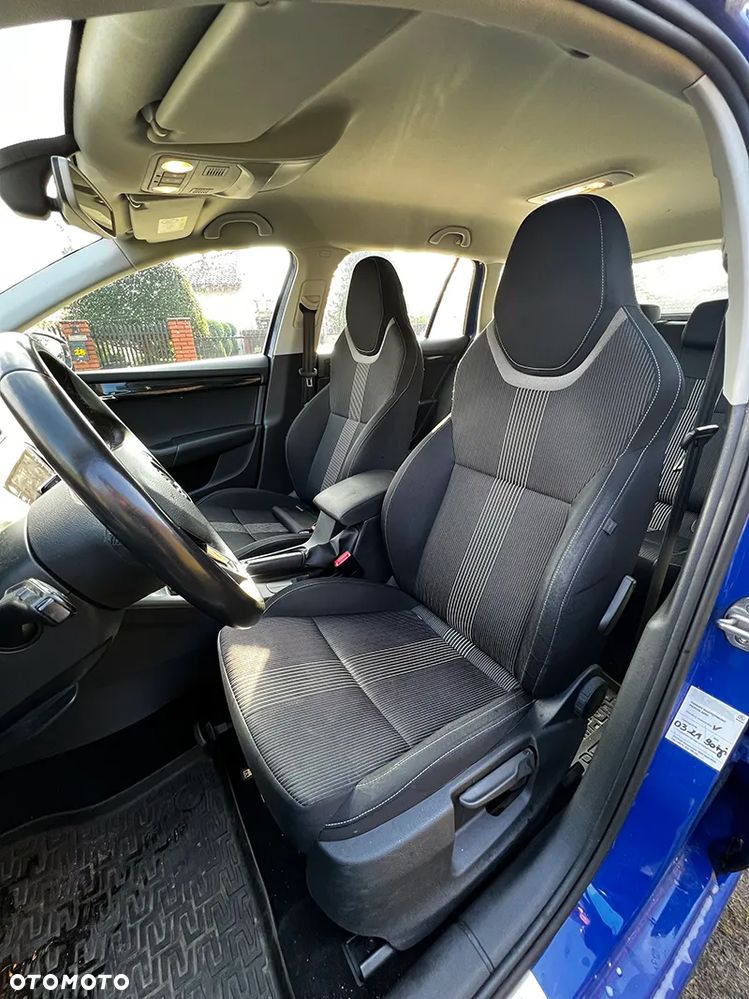 Skoda Octavia 2.0 TDI Style DSG - 6