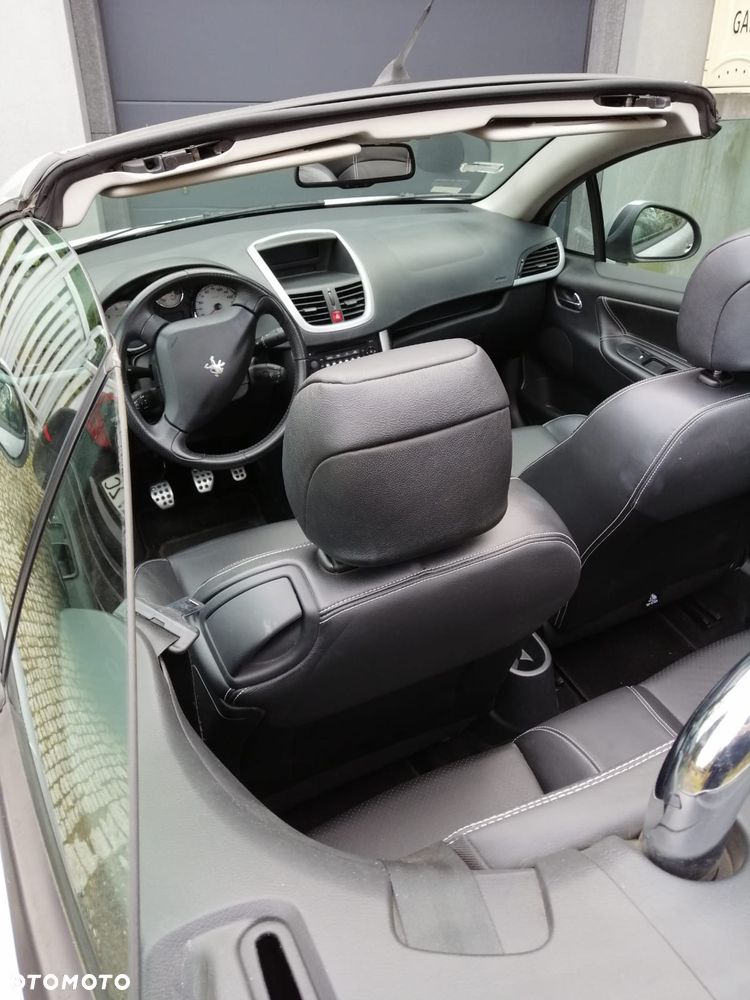 Peugeot 207 CC - 6