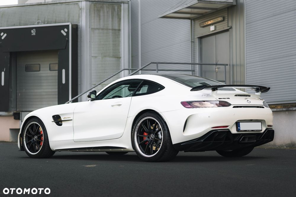 Mercedes-Benz AMG GT - 4