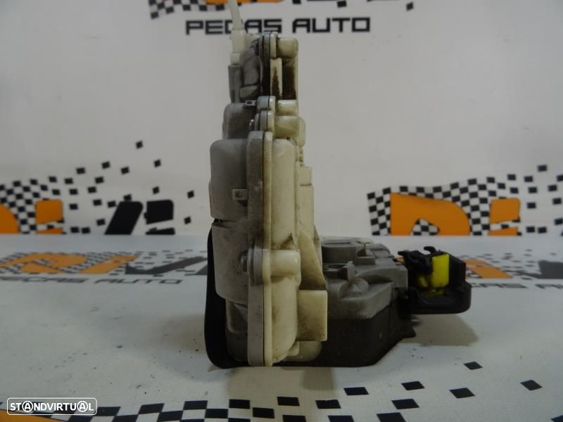 Fecho Da Porta Trás Direita Audi A3 (8P1)  4F0 839 016 / 4F0839016 - 3