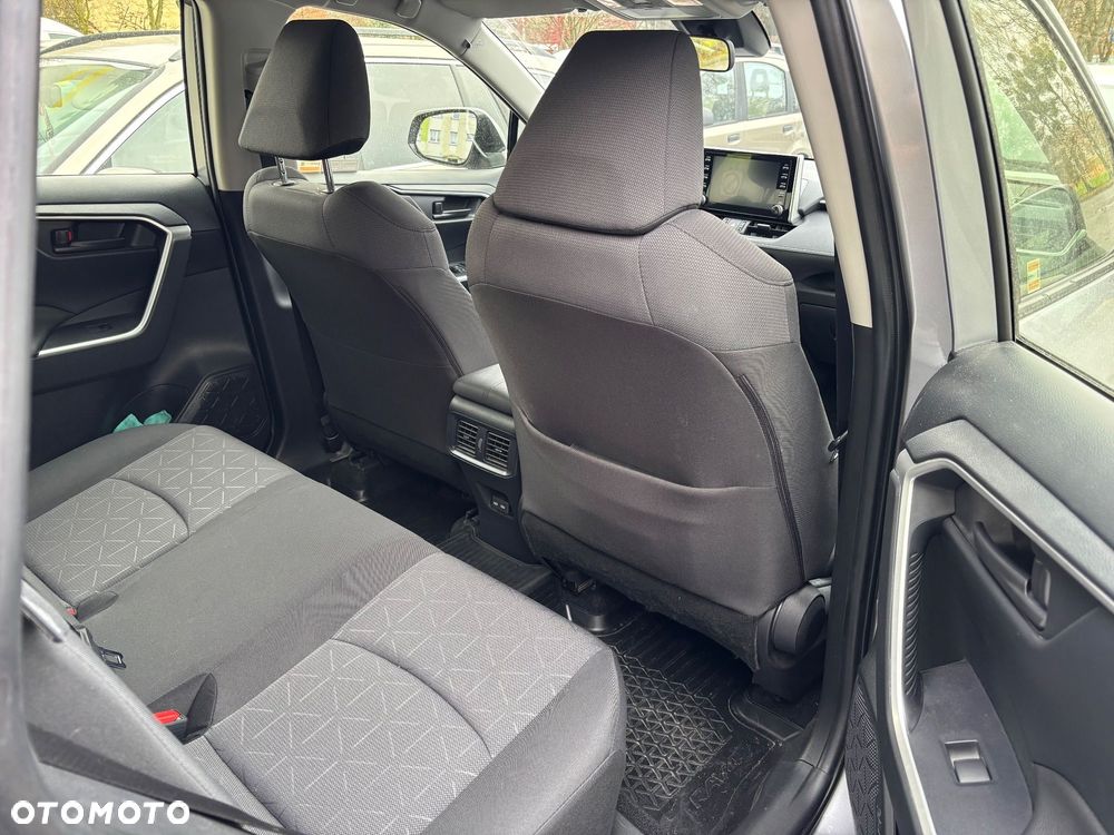 Toyota RAV4 2.0 Active 4x2 - 21