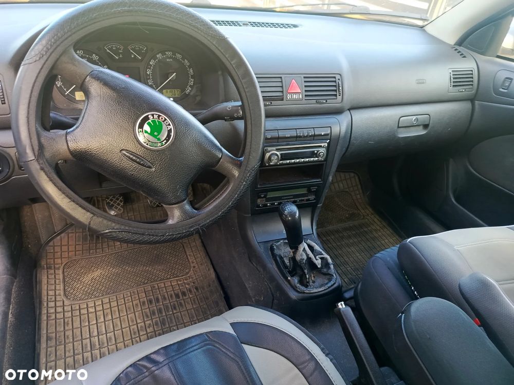 Skoda Octavia 2.0 Elegance - 10